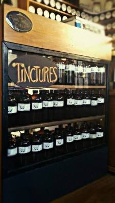 mrs-ts-tincture-case-side-angle